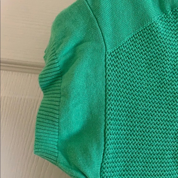 Lightweight, cropped sleeved Eddie Bauer Shirt - Picture 5 of 5